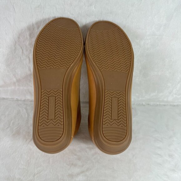 Comfort View Glendaly Tan High-Top Sneakers With Side Zipper & Lace-Up Closure - Picture 9 of 9